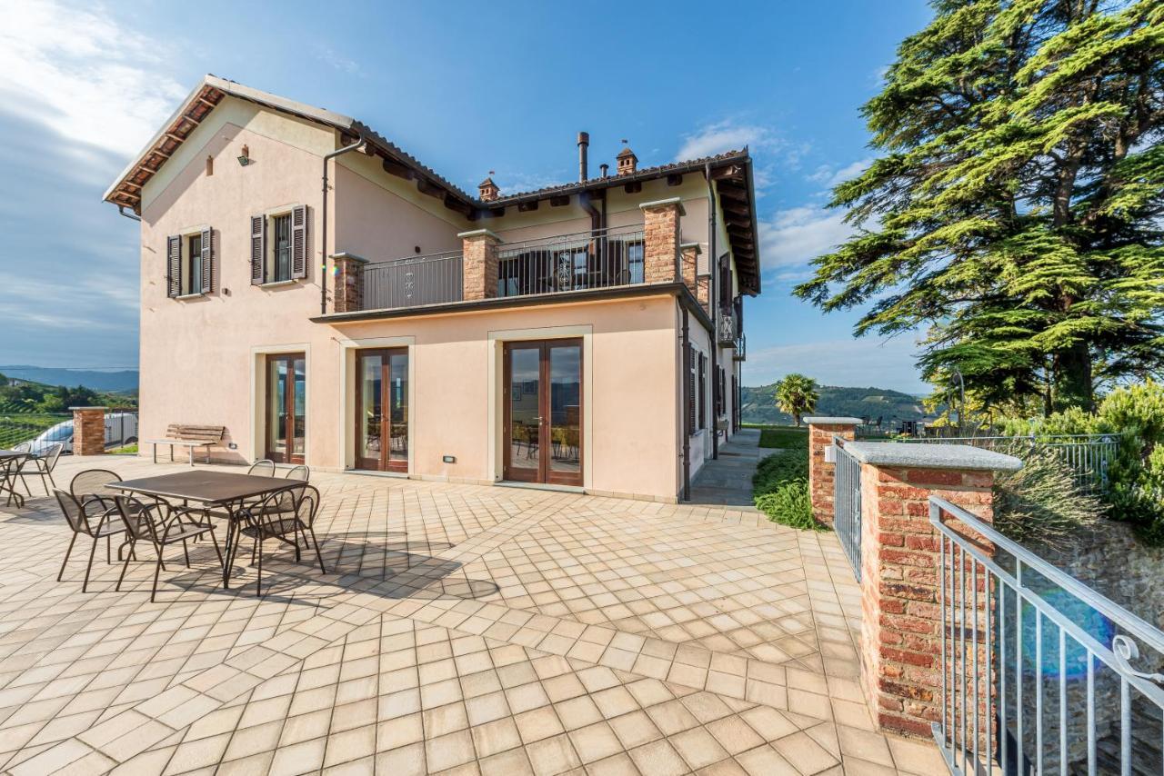 Villa Bricco Paglieri, Entire Villa Alba  Exteriör bild