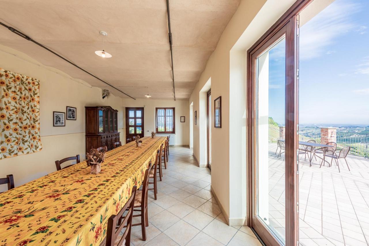 Villa Bricco Paglieri, Entire Villa Alba  Exteriör bild